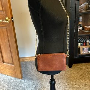 Crossbody purse